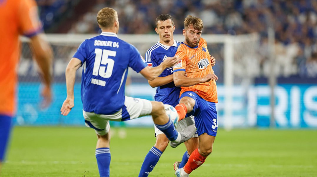 Schalke 04 vs Darmstadt 98 (23:30 &#8211; 20/09) | Xem lại trận đấu